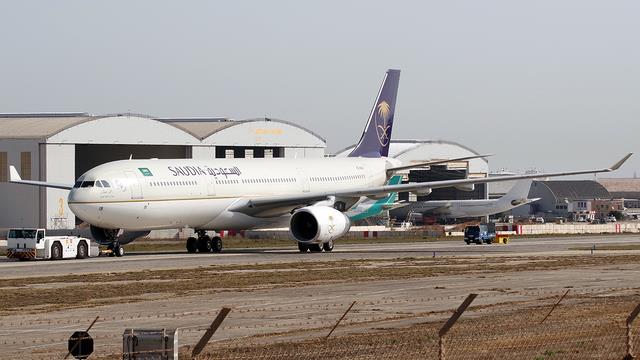 HZ-AQ19:Airbus A330-300:Saudia